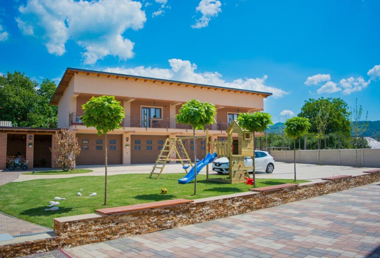 مبيت وإفطار Călimăneşti Casa Erk المظهر الخارجي الصورة