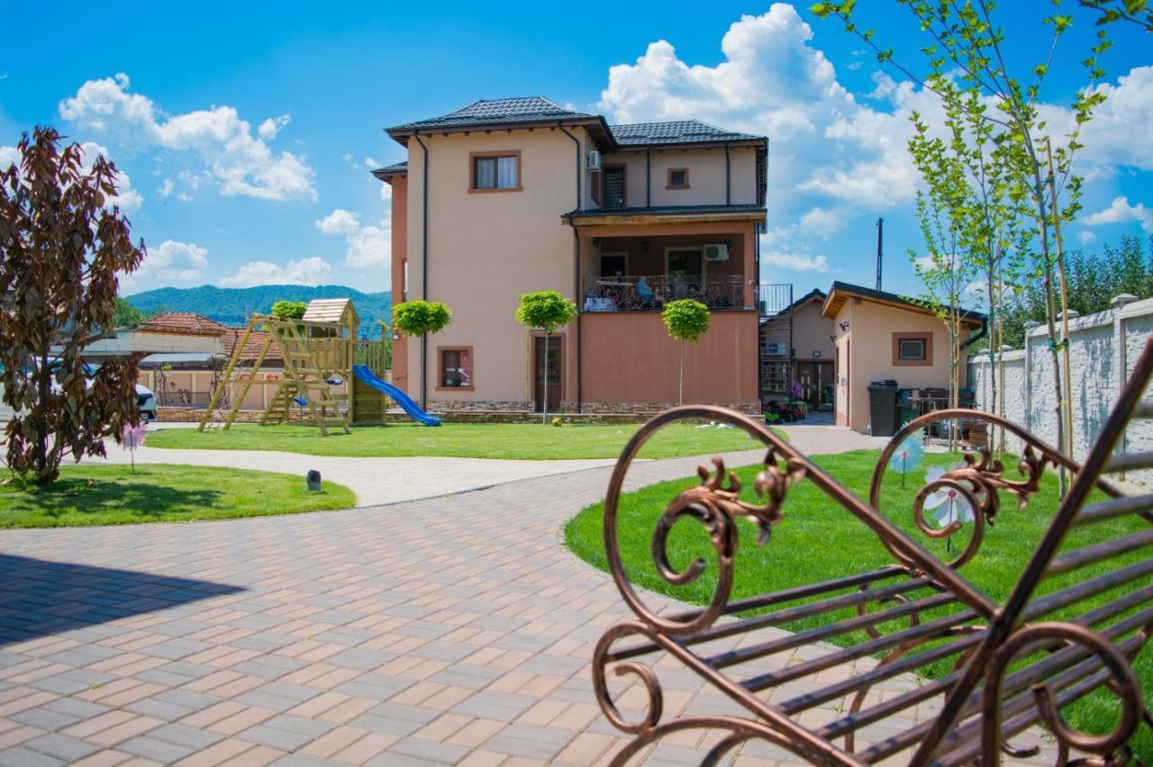مبيت وإفطار Călimăneşti Casa Erk المظهر الخارجي الصورة
